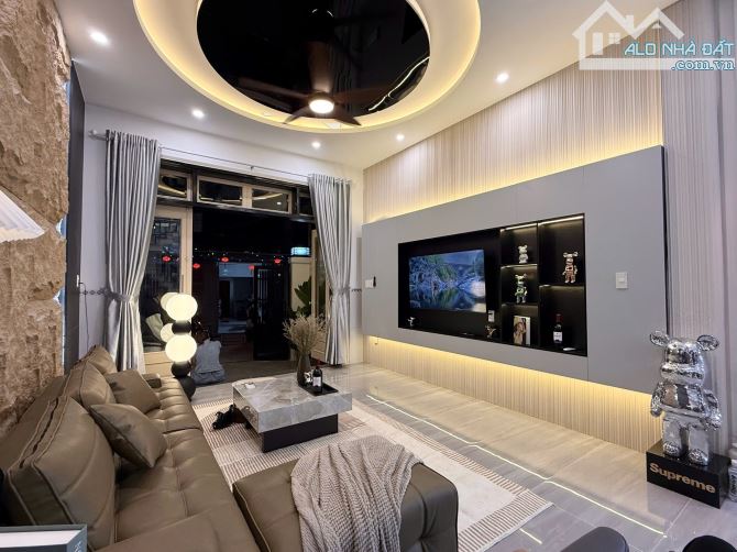 NHÀ 3 TẦNG BIỂN NGUYỄN TẤT THÀNH, HƠN 6 TỶYYYYY. - 1