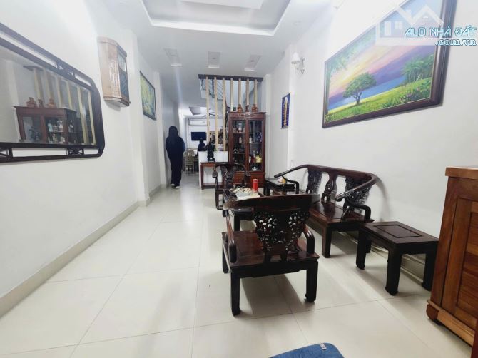 CỰC HIẾM CÓ NHÀ PHỐ ĐỘI CẤN, THÔNG THOÁNG, Ô CHỜ THANG MÁY, CHỈ 15M RA PHỐ. 46M x 5 TẦNG. - 1