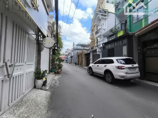 Bán Nhà Thống Nhất P.11. HXH 5m. DT: 5x20 cn 90m2 Nhà 1 Trệt 2 Lầu ĐCT 18tr. GÍA 10.8 TỶ - 1
