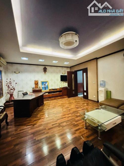 MP vip Lò Đúc nhà 6 tầng thang máy 120m2 MT 6.7m sổ vuông vỉa hè rộng 95 tỷ - 1