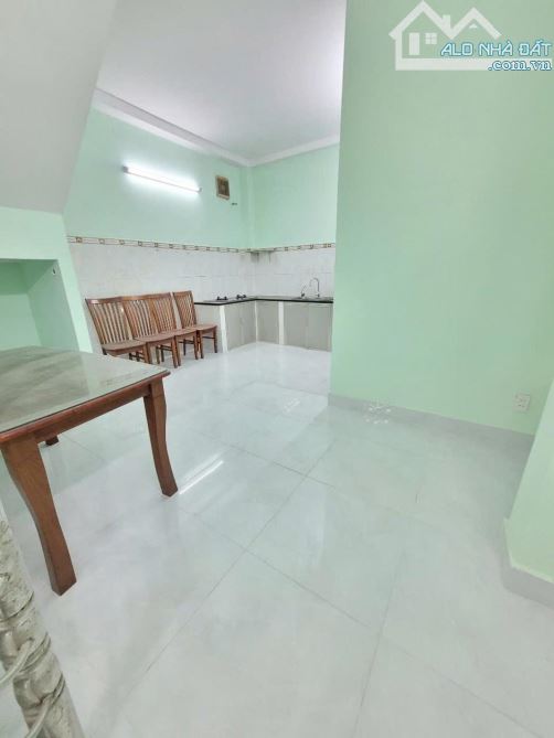 Nhà RỘNG THÊNH THANG RẺ BẤT NGỜ -  Lê Đức Thọ - Gò Vấp - 2 Tầng -  DT 65m2 - 1