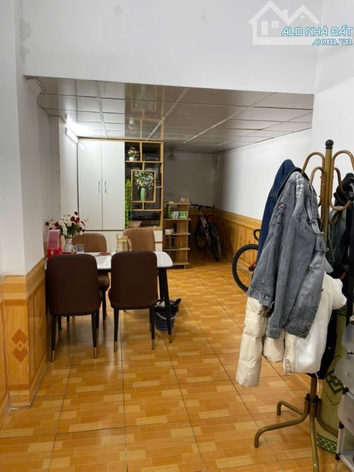 Bán nhà phố giải phóng 33m2 3 tầng lô góc – 15m ô tô tránh -  giá 6.8 tỷ - 1