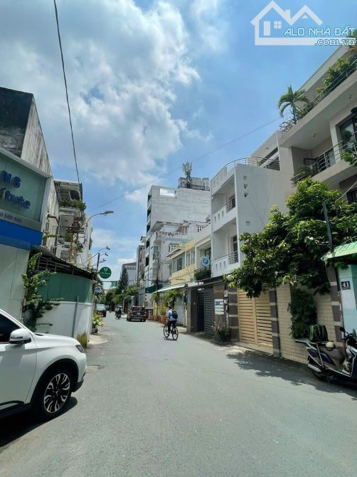 Bán nhà 41 Trần Khánh Dư Q1 chỉ 380triệu/m2  DT 8x20 CN160m2 - 1