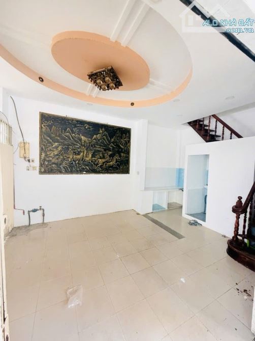 Nhà bán căn góc 2 mặt tiền đường số Quận 4 tiện buôn bán kinh doanh, giá nhỉnh 6 tỷ - 1