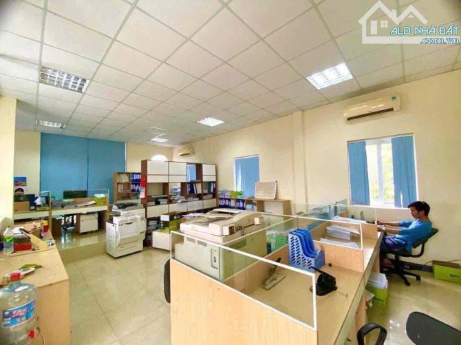 ⚡ Siêu ngộp: Nhà 5 tầng – hơn 700m² sàn – full khách thuê – giá chỉ 9 tỷ dòng tiền 300tr/! - 1