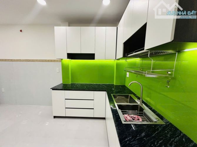 Bán nhà VIP P.13 Tân Bình, Nhất Chi Mai, 40m² nở hậu, 2PN, 2WC – gần sân bay T3 chỉ 4.x tỷ - 1