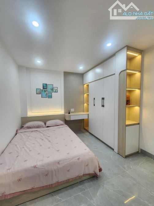 NHÀ 2 TẦNG - HUỲNH NGỌC HUỆ - DỌN VÀO Ở NGAY. - 1