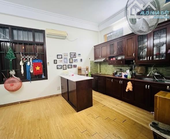 HOA HẬU HAI MẶT THOÁNG 45M2, TẶNG NỘI THẤT, OTO DỪNG ĐỖ 10M, Khương Đình giá 7XX tỷ - 1