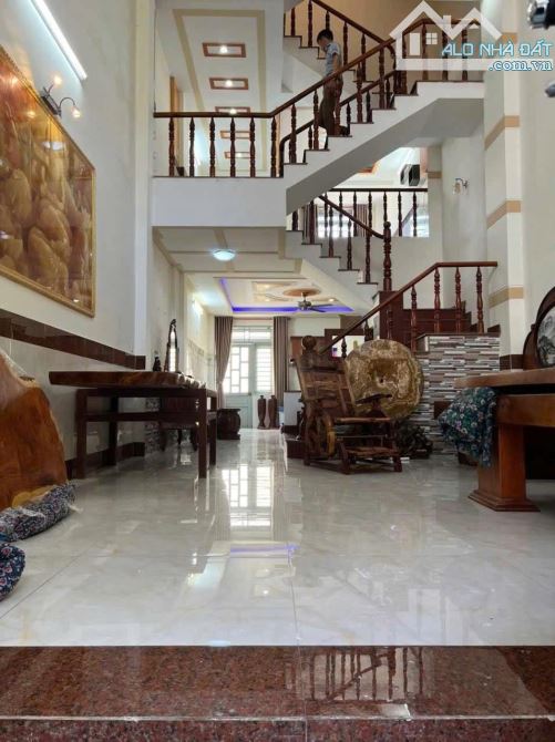 BÁN NHÀ NGUYỄN ẢNH THỦ Q12 - 4 TẦNG 100M2 ( 6.7M X 17M ) - ĐƯỜNG 8M THÔNG - 6.96 TỶ. - 1