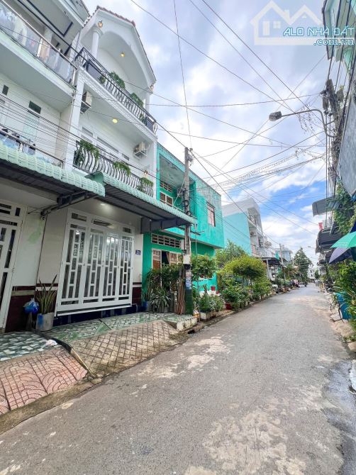 NHÀ 1 TRỆT 2 LẦU MỚI GẦN TRƯỜNG ĐẠI HỌC Y DƯỢC CẦN THƠ - 1