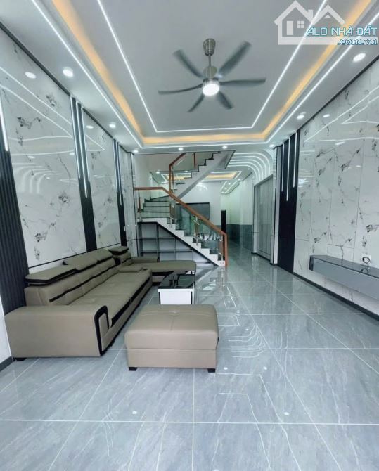 Bán gấp căn nhà 1T1L đầy đủ tiện ích gần KCN Sóng Thần 3 - 1