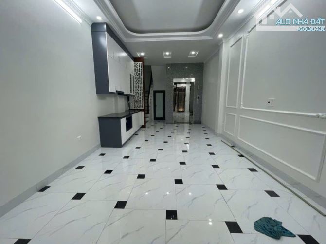 BÁN NHÀ PHỐ ĐẠI LA, NGÕ NÔNG GẦN PHỐ - 40M2 X 5 TẦNG THANG MÁY - SỔ VUÔNG ĐẸP - 1