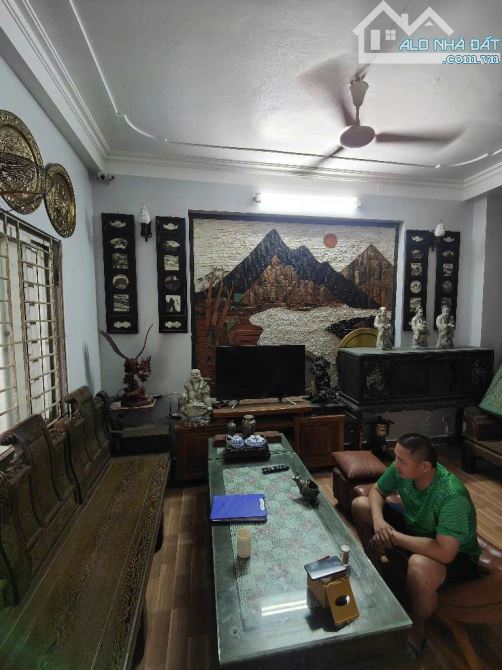 Bán gấp nhà Phú Đô 88m², Lô góc 5 tầng, sân để xe rộng, ngõ thoáng gần đường lớn - 1