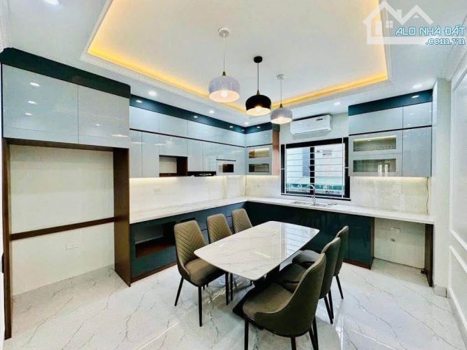 Bán nhà Trần Cung, 38m x 5 tầng, full nội thất, lô góc thoáng sáng, gần công viên - 1