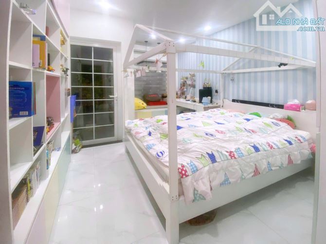 Bán nhà 4 tầng hẻm xe hơi Ung Văn Khiêm, P25 Bình Thạnh 4x16m giá chỉ 13.2 tỷ - 1
