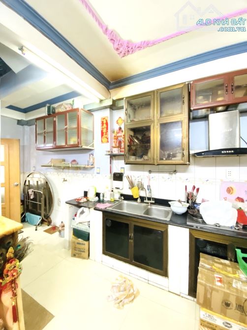 Bán nhà quận 11 - 5 tầng đổ BTCT kiên cố - Hẻm 5m - Dòng tiền 15tr/th giá 7,8 tỷ - 1