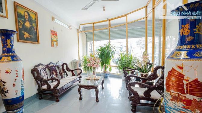 🏆Bán khách sạn đường Đường 3/2, dt122m2 Gía 24 tỷ tl sập hầm thu50tr/ tháng - 1