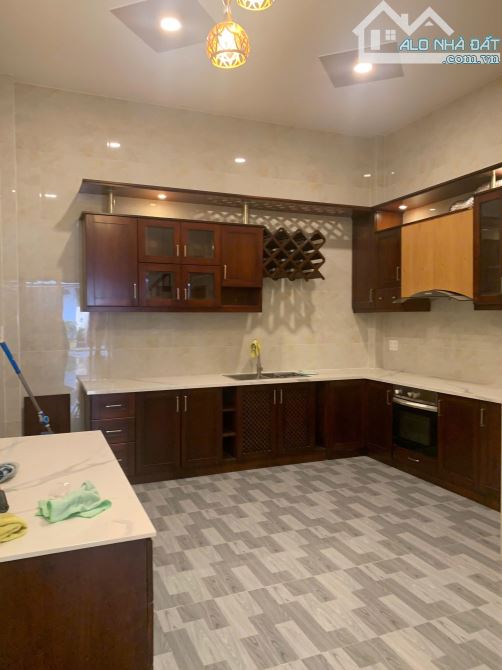 HXH ngay Hoàng Hoa Thám – khu K300 Phường 13 Tân Bình (4.5x15m) 4 Tầng, chỉ 13 tỷ - 1