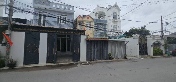 Nhà mặt tiền kinh doanh đường Thạnh Lộc 29 Quận 12- DT 65m2 2 tầng kiên cố giá 5,6💰  ◾️Di - 1