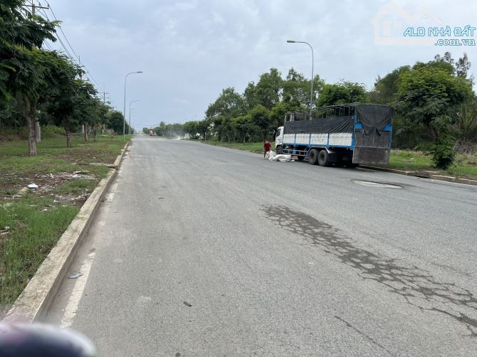 bán kho xưởng và đất khu công nghiêp hiêp phước , tphcm - 1