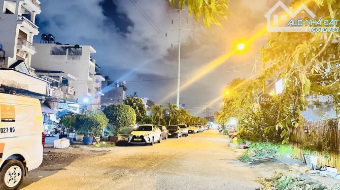 💜2💥Mặt Tiền Hiền Vương - 180m2 giá 16,5 tỷ thương lượng - 1
