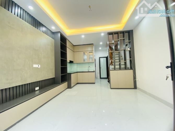 BÁN NHÀ VĨNH HƯNG - Ô TÔ ĐỖ - 6 TẦNG - THANG MÁY - KHU VỰC TRUNG TÂM - TIỆN ÍCH BẠT NGÀN - 1