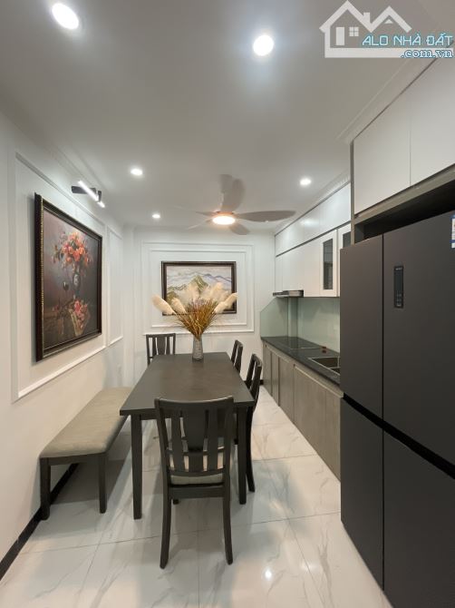 NHÀ ĐẸP LÔ GÓC, CỔ LINH, NHIỀU PHÒNG NGỦ, 5 TẦNG, 46M2, MT: 3M, GIÁ CHỈ 8.6 TỶ - 1