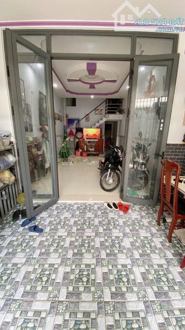 KẸT VỐN BÁN GẤP NHÀ C1 TRỆT 1 LỬNG KIÊN CỐ DT 4x16 HẺM 2 XE Ô TÔ TRÁNH DT 4X16 CHỈ 4,550 T - 1