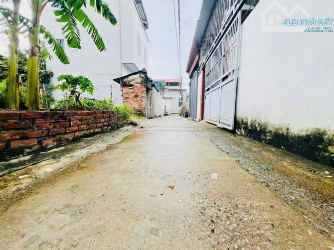 BÁN ĐẤT LỖ GIAO - VIỆT HÙNG - ĐÔNG ANH - DT 43M - GIÁ 3,3 TỶ - 1