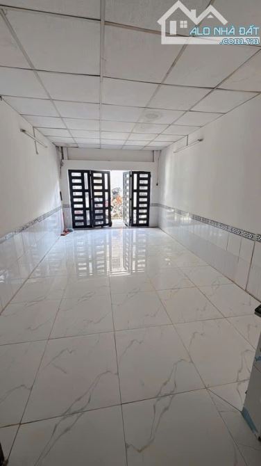 BÁN NHÀ NGAY CẦU THAM LƯƠNG - NGUYỄN VĂN QUÁ Q12 - SỔ HỒNG RIÊNG - GẦN HẺM OTO - 2,45 tỷ - 1