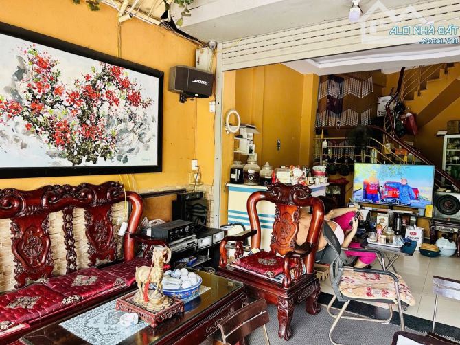 Bán nhà mặt phố Bát Khối 35m2 vị trí đẹp lô góc kinh doanh tốt 6.7 tỷ - 1