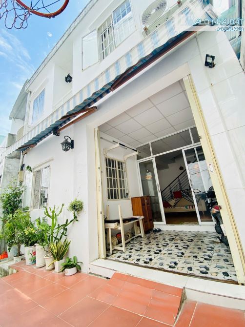 📌📌📌LÀM VIỆC TRỰC TIẾP GIÁ TỐT !!!Bán nhà 2 tầng kiệt 3m Lê Duẩn - 1