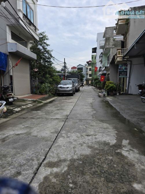 Bán gấp đất Tái định Cư Ngọc Hồi ,ô tô tránh ,phân lô ,vỉa hè ,kinh doanh đỉnh 6,85 tỷ - 1
