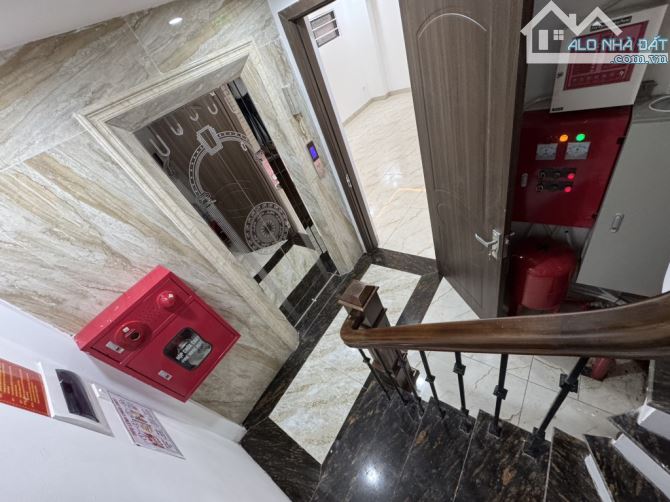Bán CCMN gần phố Chùa Láng 50m 7 tầng thang máy mt 8.5m 23.4 tỷ - 1