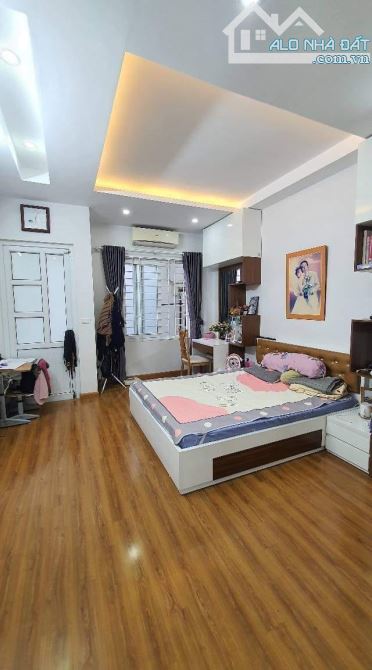 NHÀ THỤY PHƯƠNG – 37M² x 5 TẦNG – Ô TÔ ĐỖ CỔNG – GẦN CHỢ KẺ VẼ – GIÁ CHỈ 7 TỶ - 1