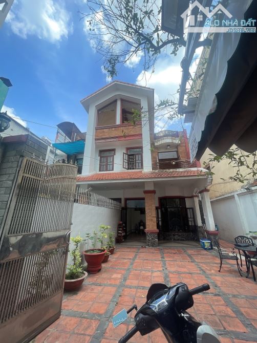 Cách Mạng Tháng 8 quận 10 176m2 3 tầng giá chỉ 36 tỷ - 1