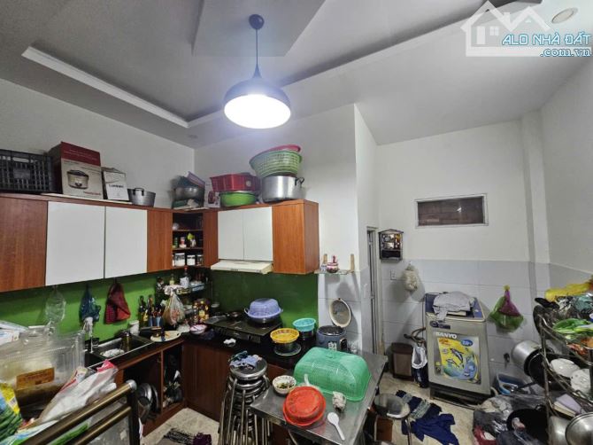 Bán nhà 3 tầng Q9 - Chỉ 5.2 tỷ - Cạnh Vinhomes - Đường xe hơi tránh. - 1