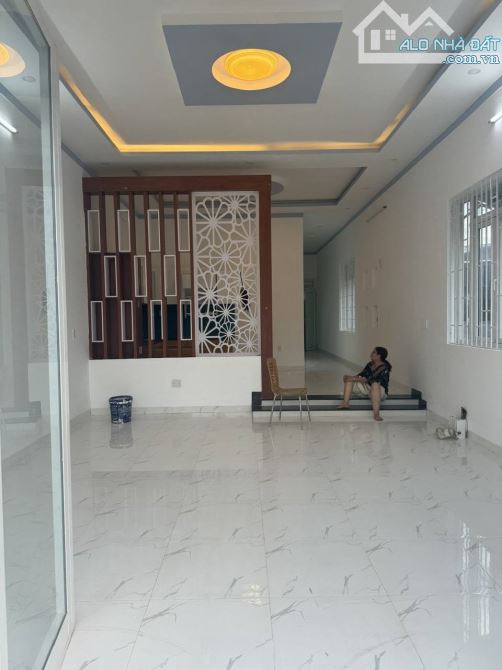 Bán nhà 2 mặt tiền Nguyễn Tuân - Tân Thành - Đăk Lăk - 1