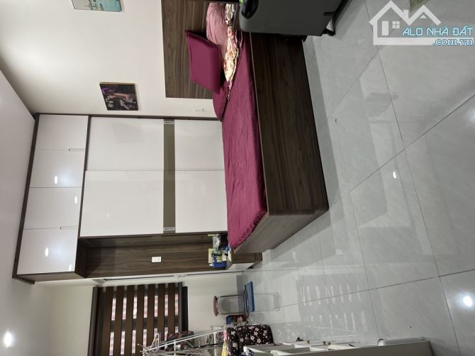nhà mặt tiền 73m2, 5 tầng, sổ vuông gần Nguyễn oanh cách sân bay 15 phút - 1