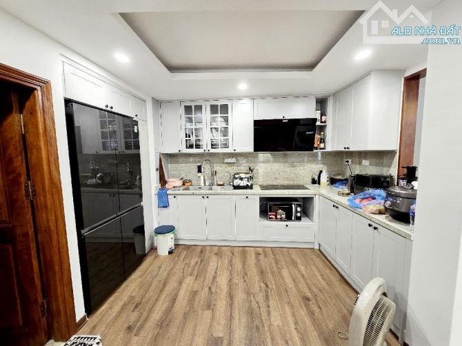 Nhà đẹp Bát Khối – Cự Khối, 5 tầng, ở Ngay, 30m², giá chỉ 4.3 tỷ - 1