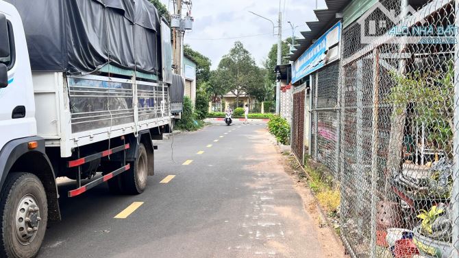 🔺TRUNG TÂM XÃ ĐẤT ĐỎ TP HỒ CHÍ MINH DÂN CƯ ĐÔNG ĐÚC BUÔN BÁN GẦN BIỂN  DT 120m2 5x24m 60t - 1