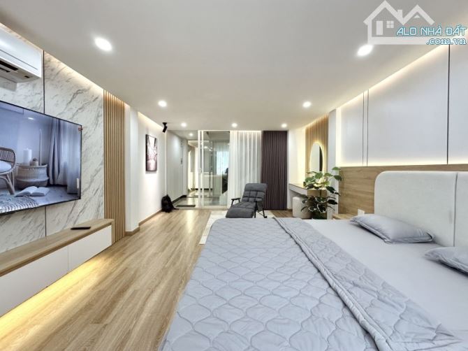 BÁN NHÀ ĐƯỜNG PHAN XÍCH LONG, P2, PHÚ NHUẬN - SIÊU ĐẸP KTS THIẾT KẾ FULL NỘI THẤT - 5 TẦNG - 12