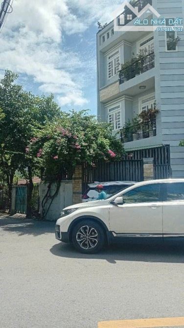Nhà 3 tầng đường ĐÔNG HƯNG THUẬN 5 phường ĐÔNG HƯNG THUẬN Q12 dt 114,1m2(4,2mx25m) Hẻm Ôtô - 12