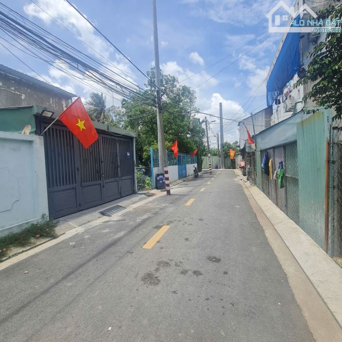 SIÊU PHẨM - ĐƯỜNG NHỰA 6M XE HƠI ĐẬU TRONG NHÀ - 226M2 - FULL TC CHỈ 9 TỎI TL - 12