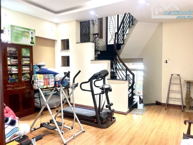 🏠 Bán nhà Ung Văn Khiêm - ngang 5m, 124m2, 4 tầng - ô tô ngủ trong nhà - view Landmark 81 - 12