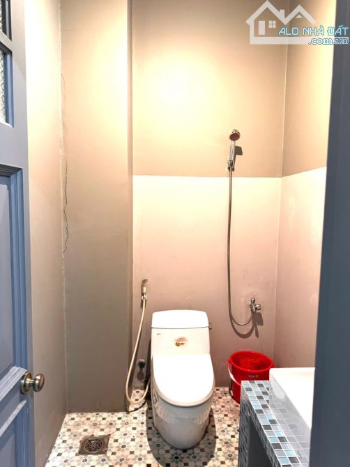 Cho thuê nhà 3 lầu Đào Tông Nguyên, Nhà Bè, DT 8 x12,5m. Giá 15 triệu/ tháng - 13