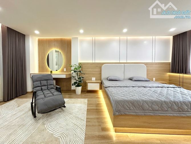 SIÊU PHẨM HẺM XE HƠI PHAN XÍCH LONG, PHÚ NHUẬN - 14