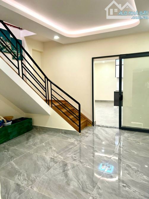 Bán nhà 2 mặt tiền đường Phan Xích Long Q11 dt( 4 x 20m) giá 13 tỷ - 16