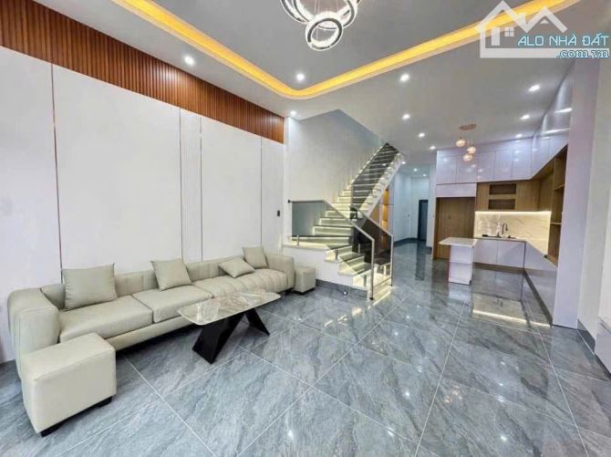 Cần Bán Lại Căn Nhà Lầu NgaY GẦN VÒNG XOAY CỔNG 11 - PHƯỚC TÂN - 2