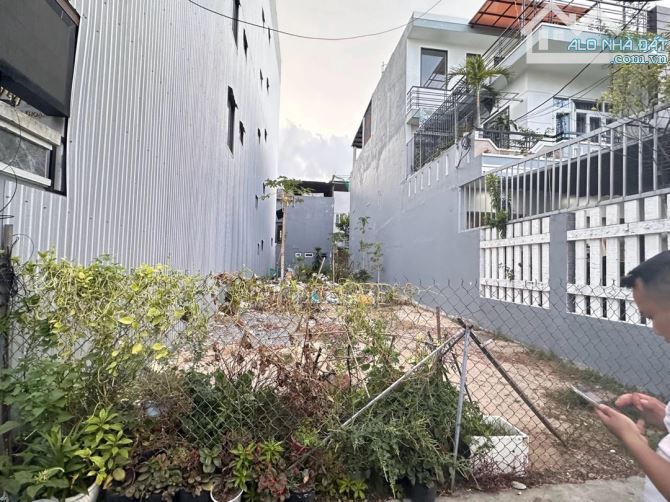 SIÊU PHẨM ĐẤT BIỂN – KIỆT Ô TÔ SÁT ĐƯỜNG NGUYỄN VĂN THOẠI – CÁCH MỸ KHÊ 300M - 2